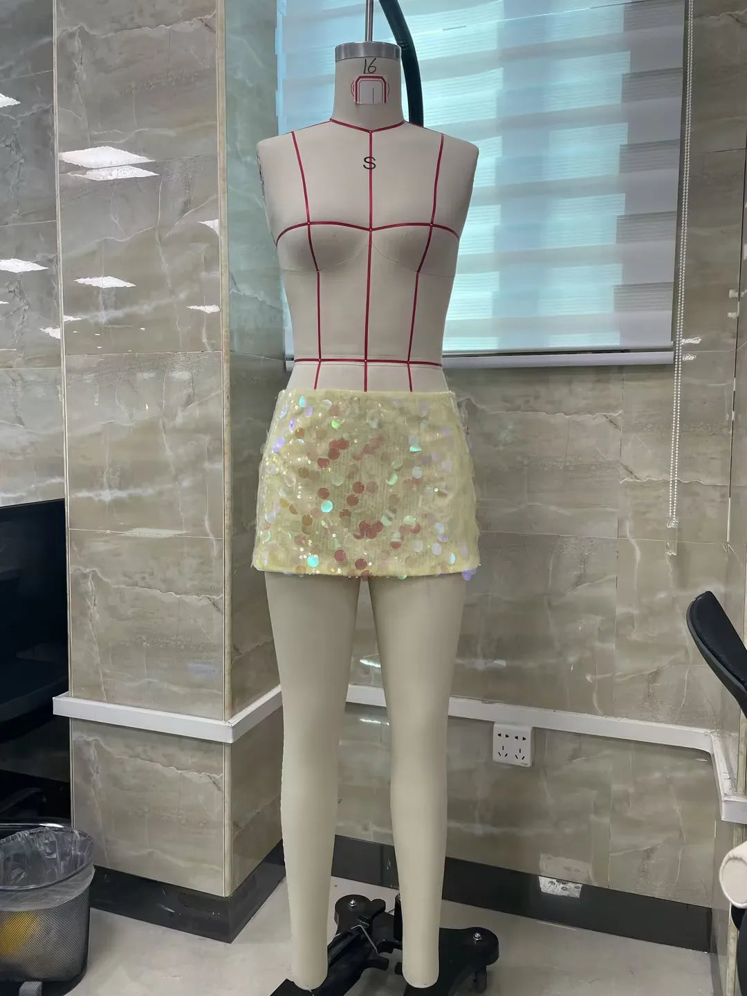 Sequined Low Waist Mini Skirts