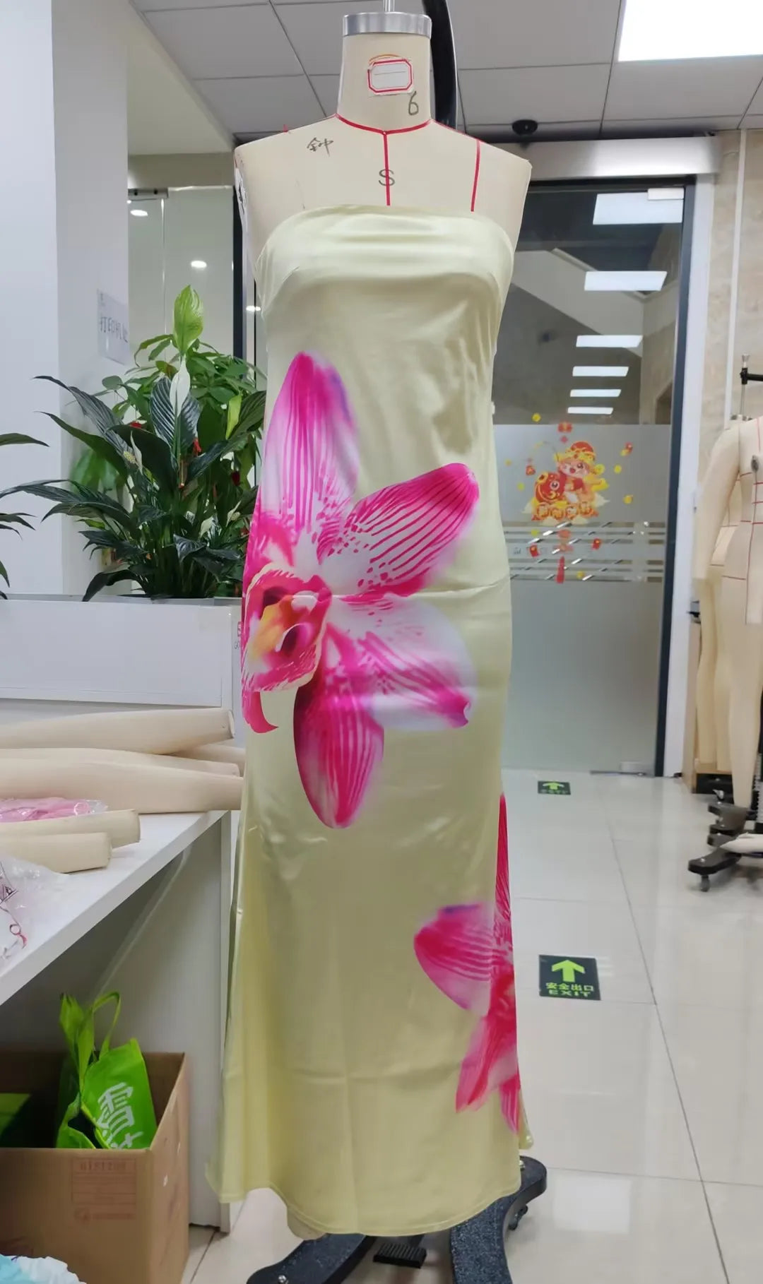 Satin Flower Long Tube Dress with Scarf