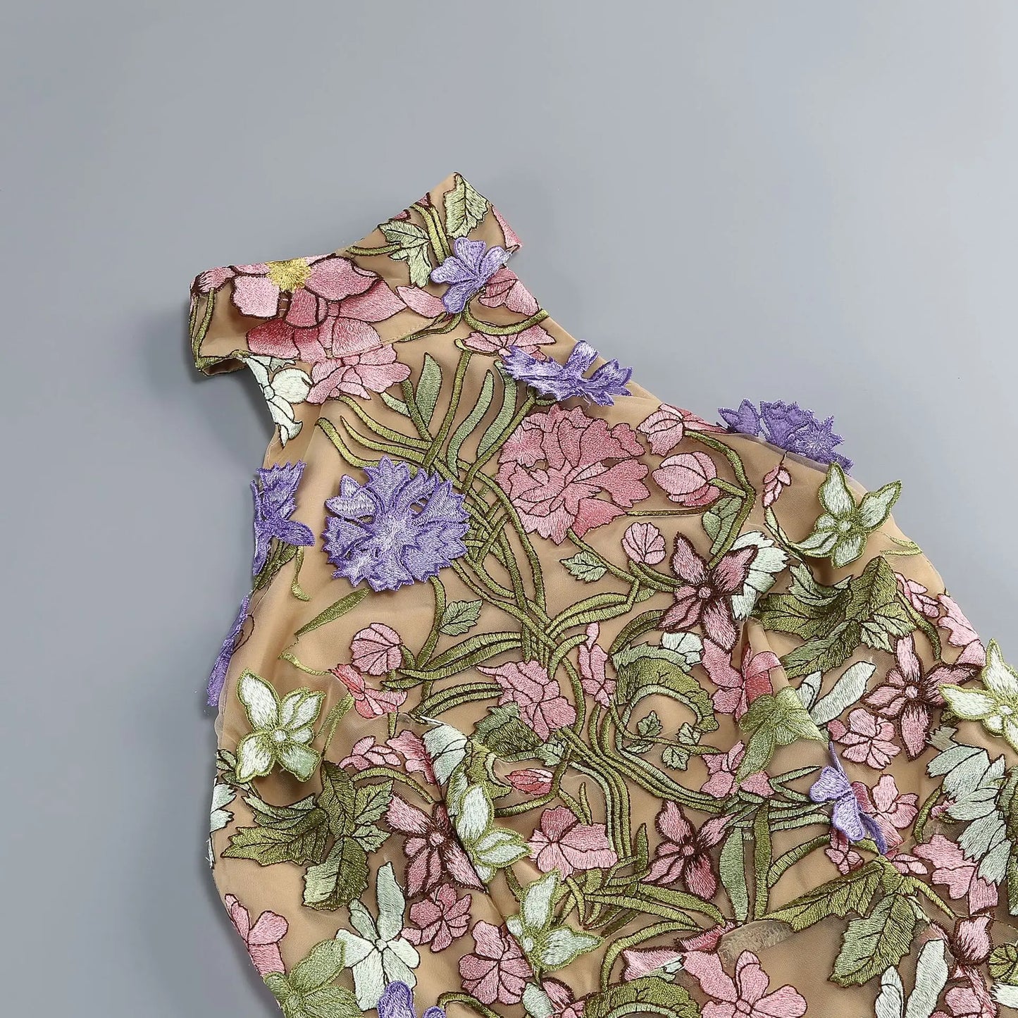 Embroidery flowery dress