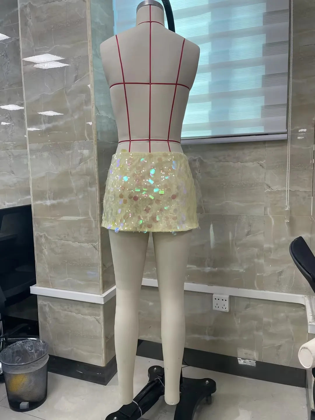 Sequined Low Waist Mini Skirts