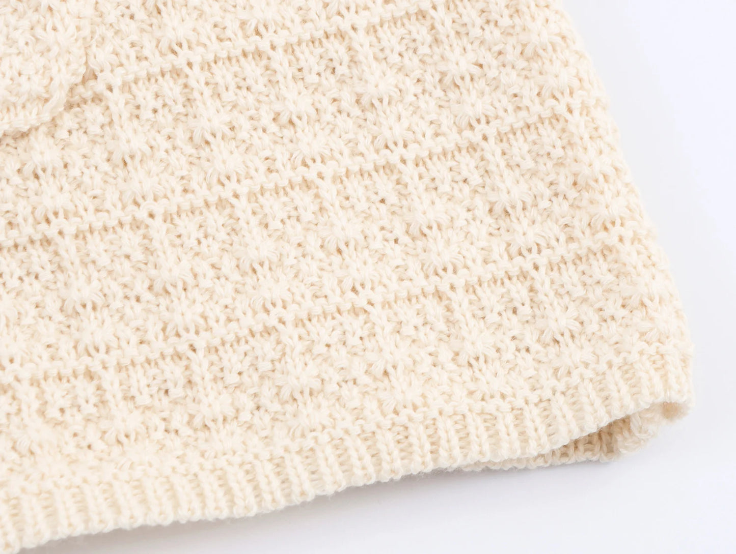 Short and Sleeve Knitted Cardigan Half Skirt Set