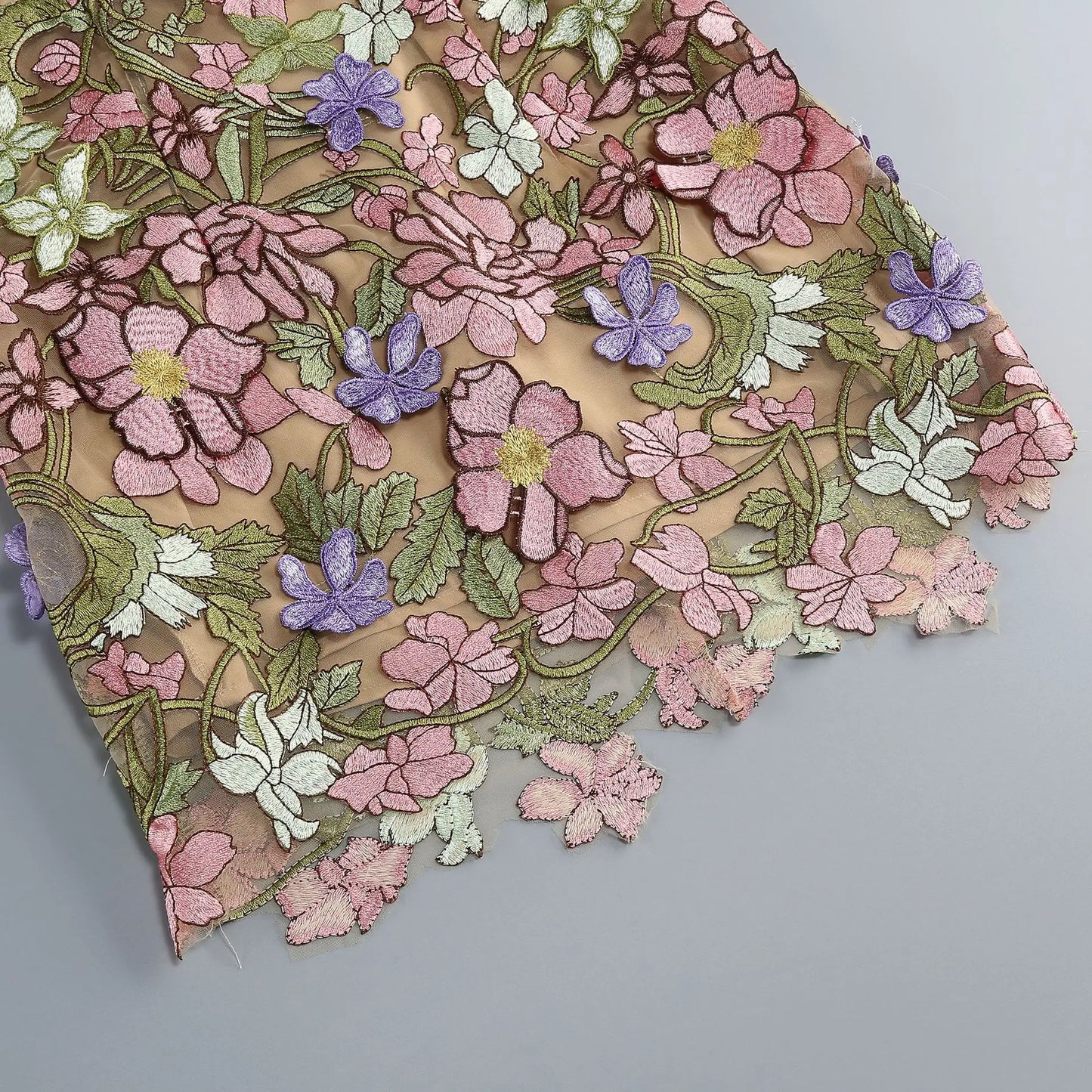 Embroidery flowery dress