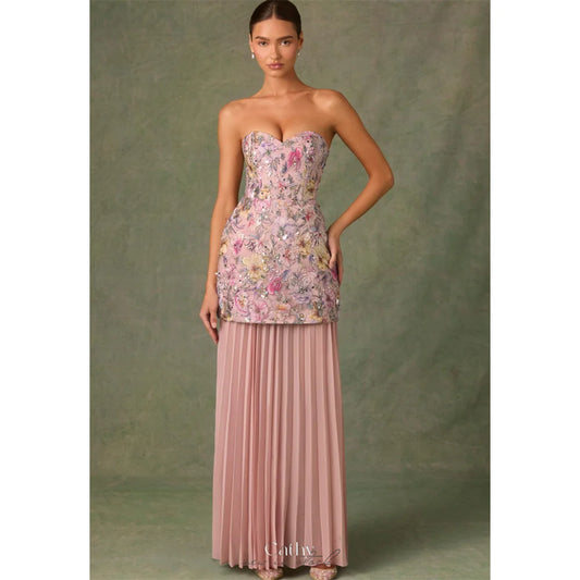 Pink Neck Embroidery Dress