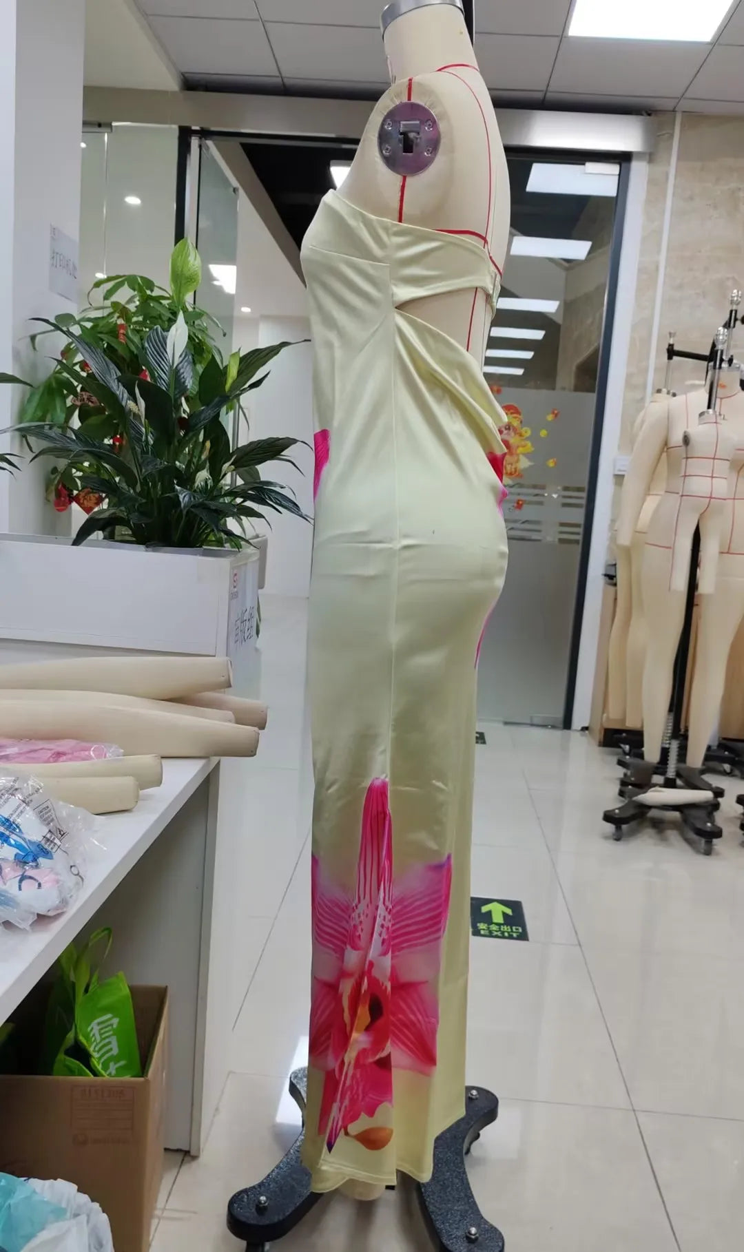 Satin Flower Long Tube Dress with Scarf